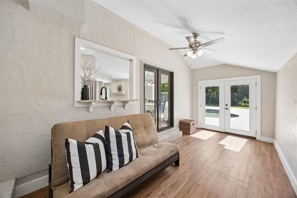 1203 Oakwood Trail - Photo 18
