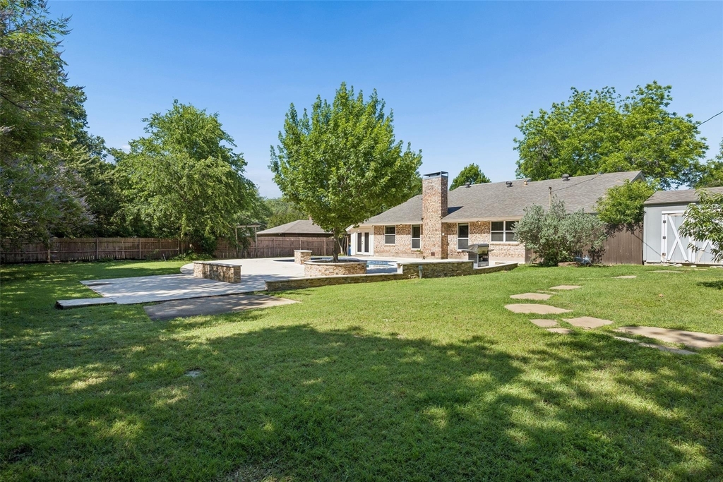 1203 Oakwood Trail - Photo 25