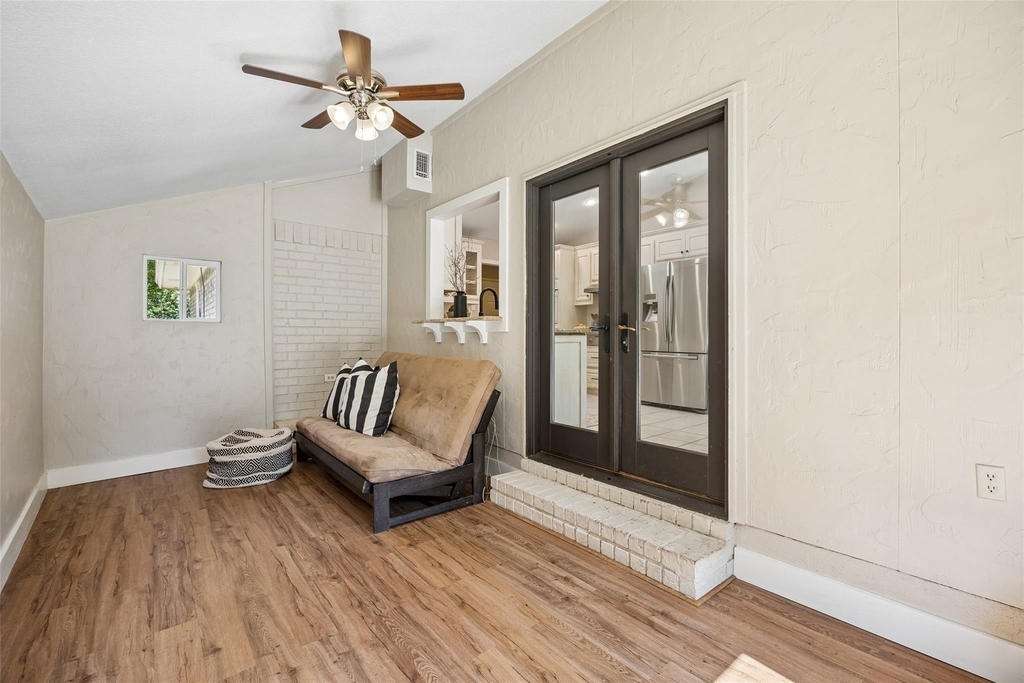 1203 Oakwood Trail - Photo 17