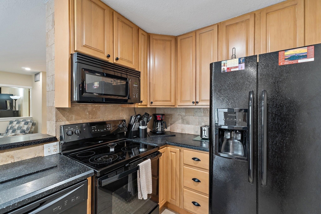 1605 S Us Highway 1 - Photo 20