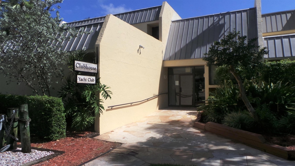 17 Royal Palm Way - Photo 21