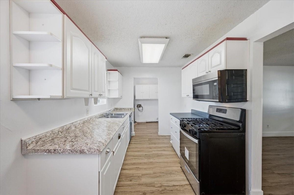 104 Parker Street - Photo 8