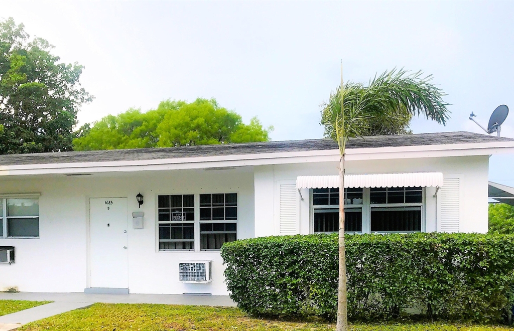 1685 Nw 60th Avenue - Photo 1