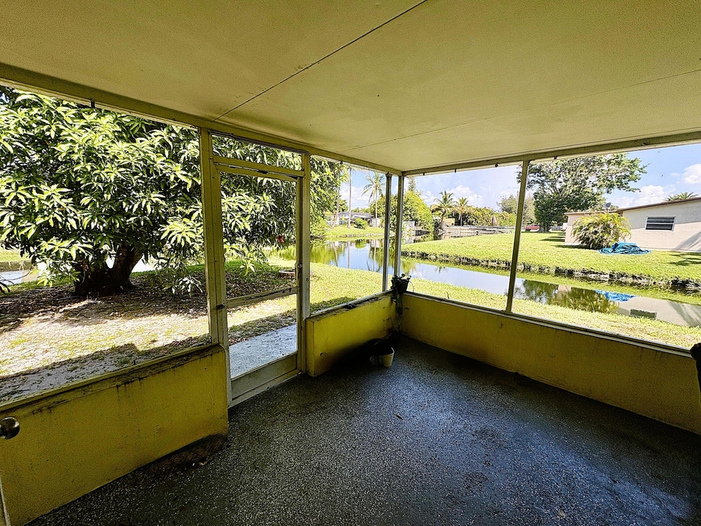 1685 Nw 60th Avenue - Photo 6