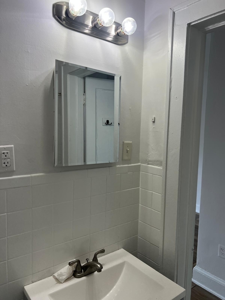 102 Menores Avenue - Photo 2