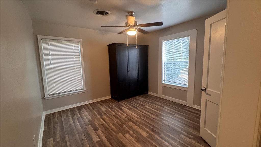 8445 Tackett Street - Photo 10