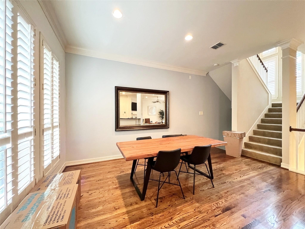 4330 Holland Avenue - Photo 8