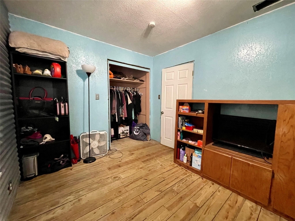 209 N Bowie Street - Photo 15