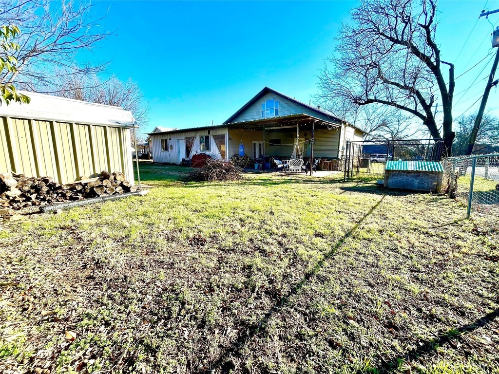209 N Bowie Street - Photo 23