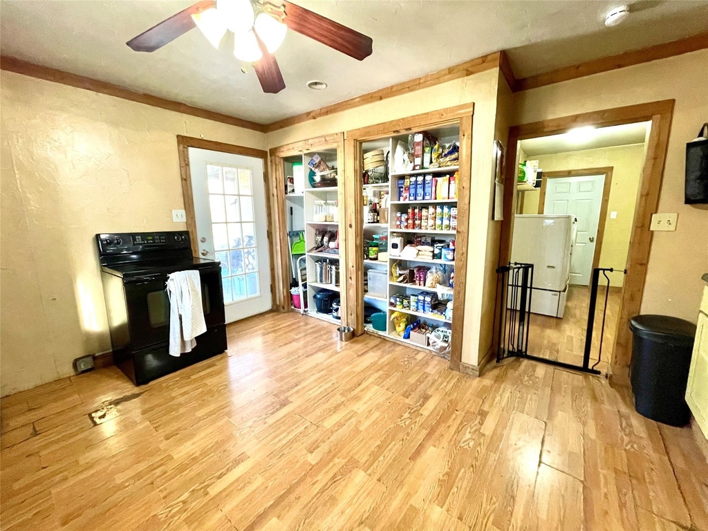 209 N Bowie Street - Photo 7