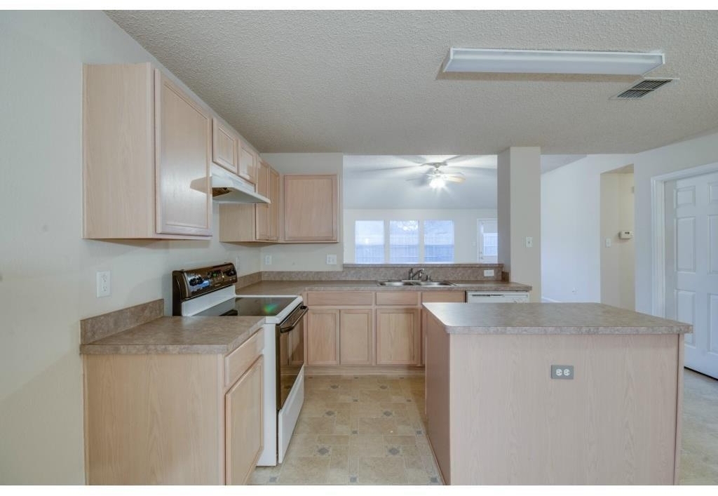 406 Ashland Drive - Photo 5