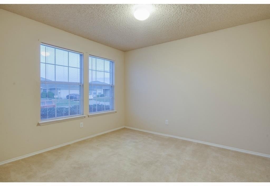 406 Ashland Drive - Photo 3