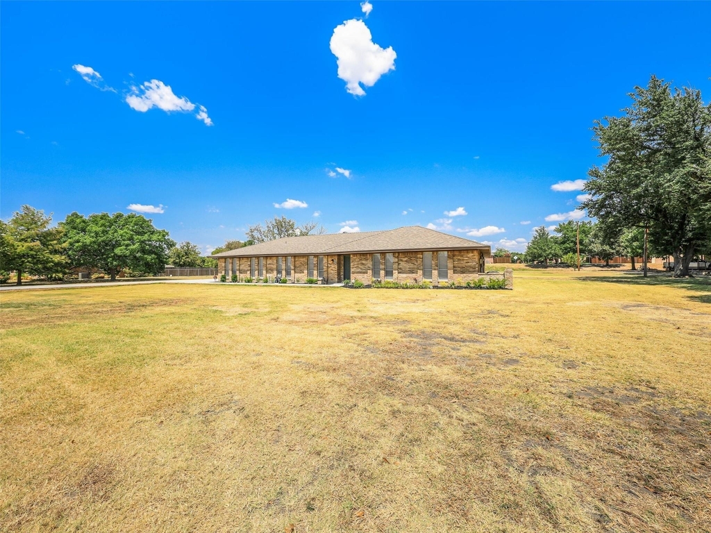 5609 Elisa Lane - Photo 5