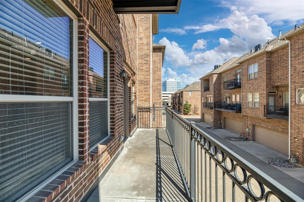 7914 Bishop Road - Photo 12