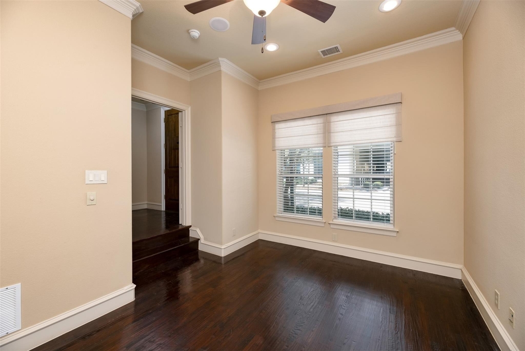 7914 Bishop Road - Photo 4