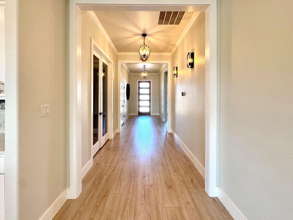 2402 Amesbury Drive - Photo 19