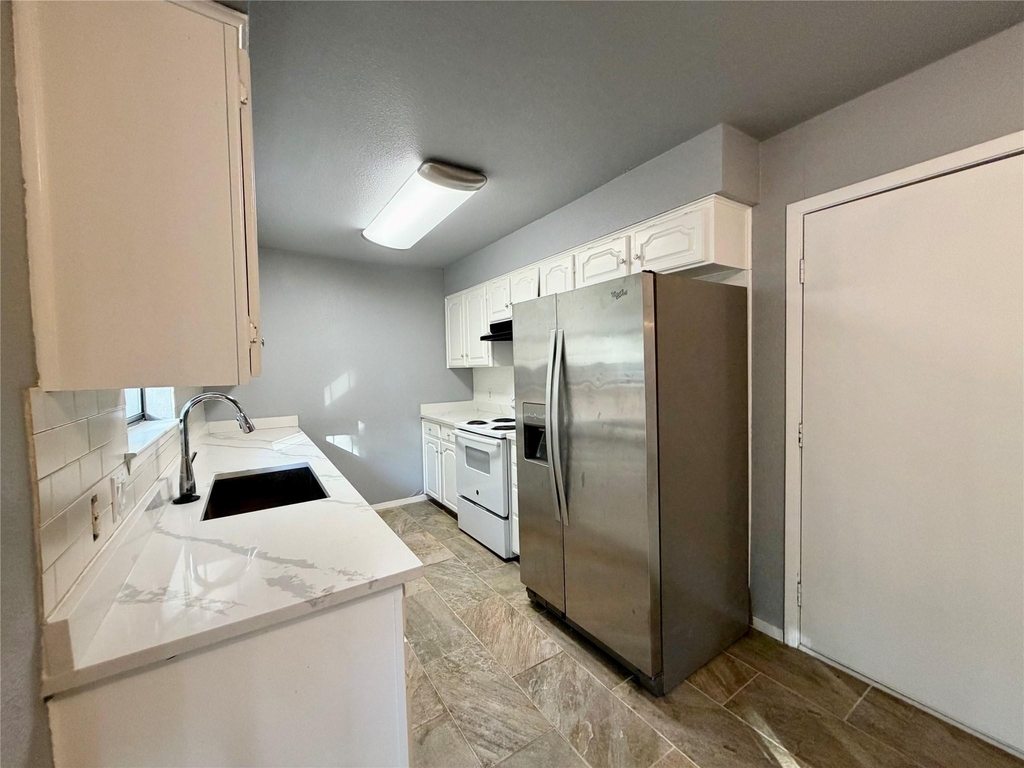 1729 W Doyle Street - Photo 9