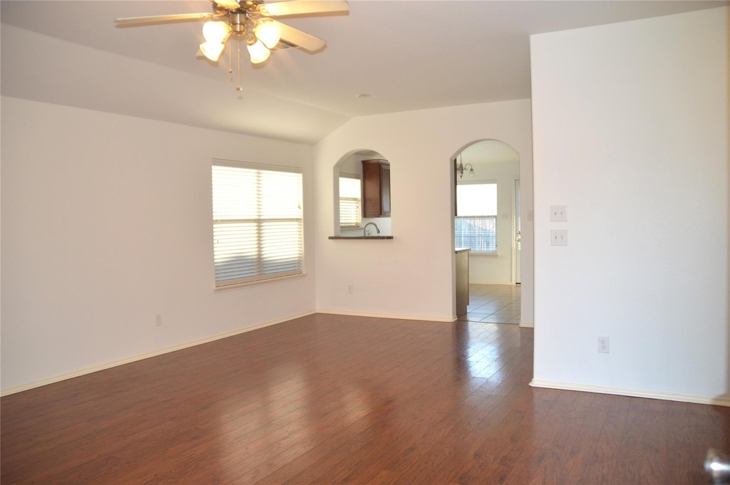 145 Meadow Crest Drive - Photo 2