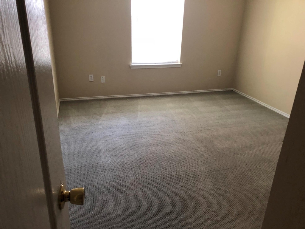 4716 Lee Hutson Lane - Photo 11