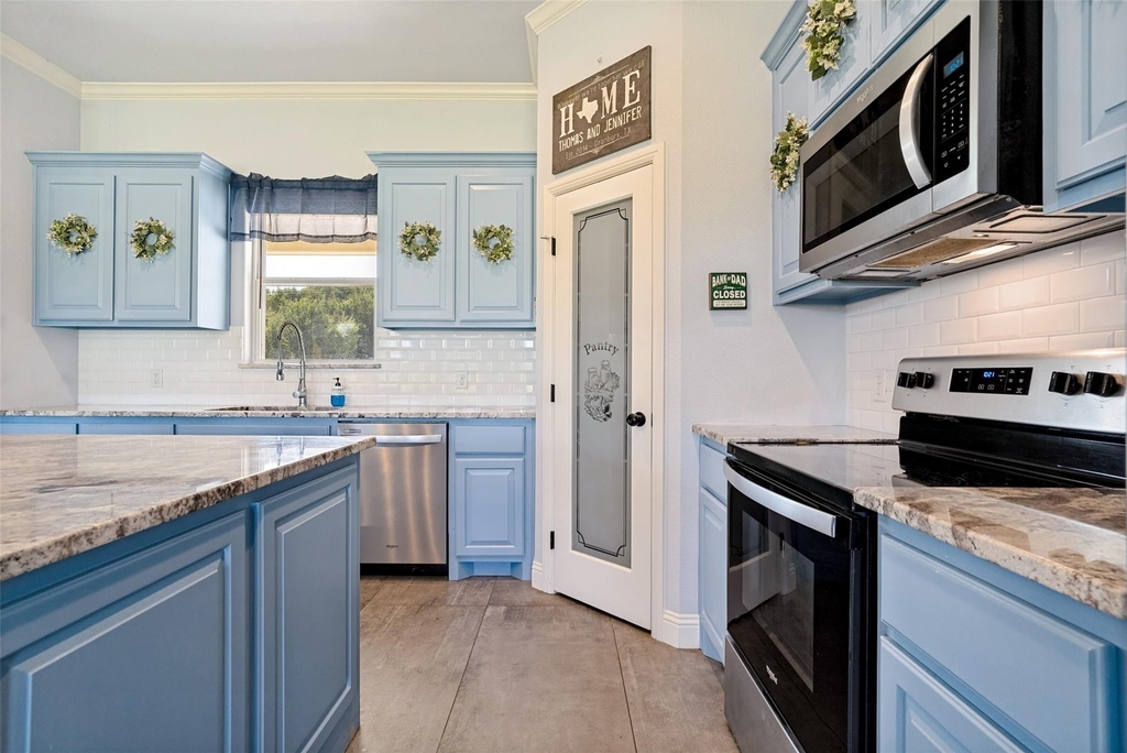2128 Christine Drive - Photo 5