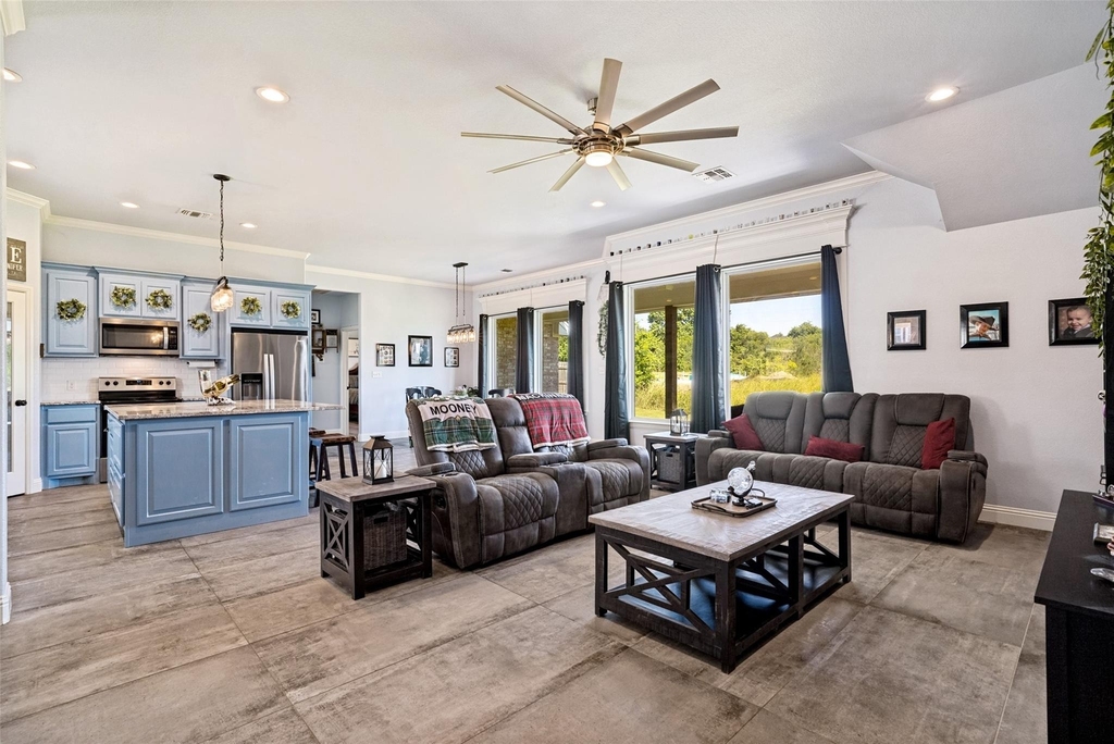 2128 Christine Drive - Photo 3