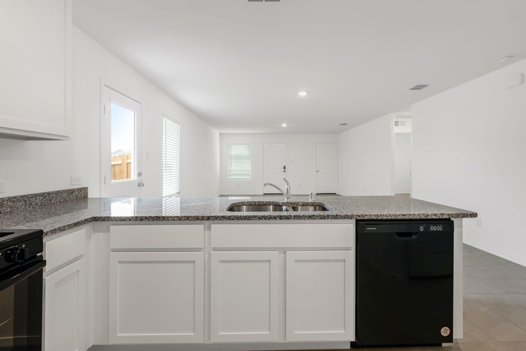 7109 Gray Wolf Lane - Photo 5