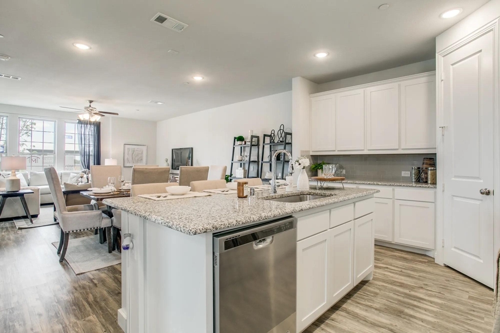 935 Ponds Edge Lane - Photo 19