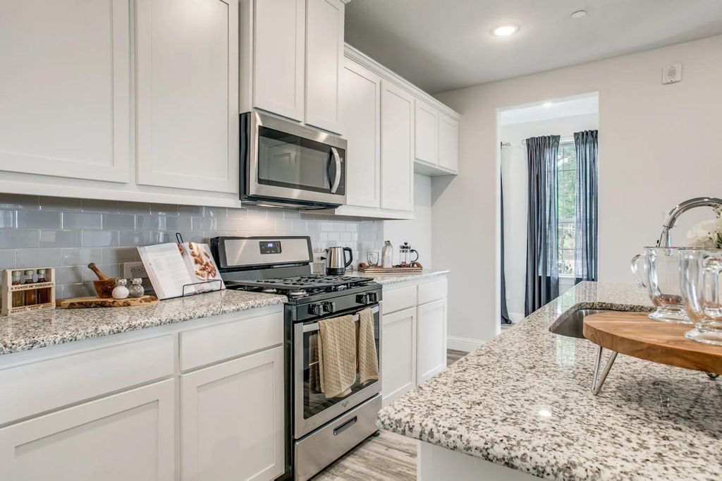 935 Ponds Edge Lane - Photo 18
