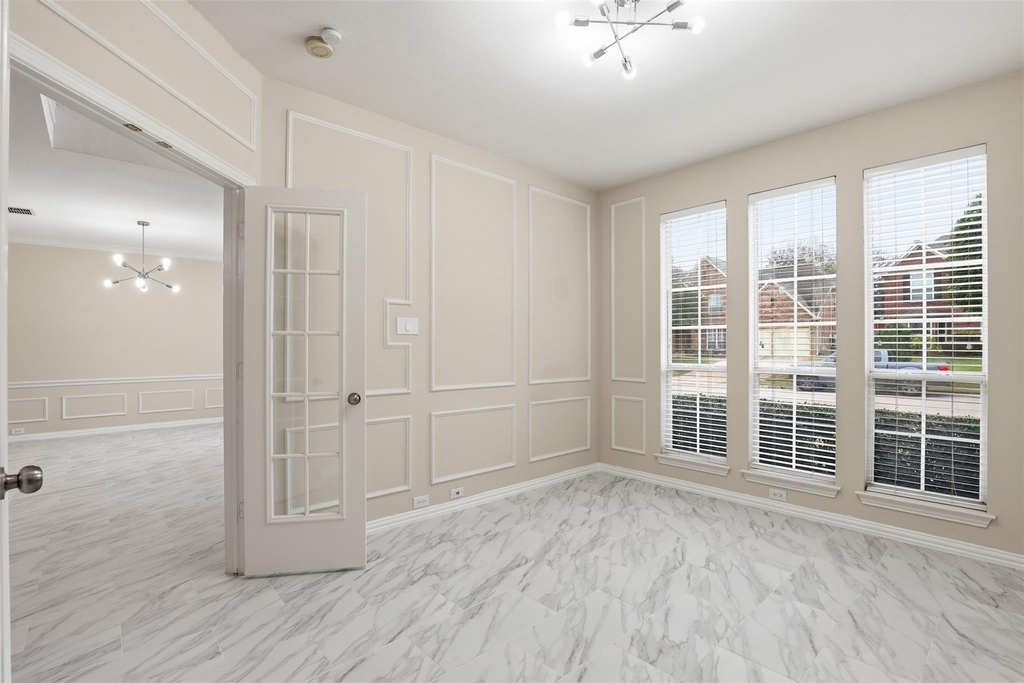1956 N Port Court - Photo 4