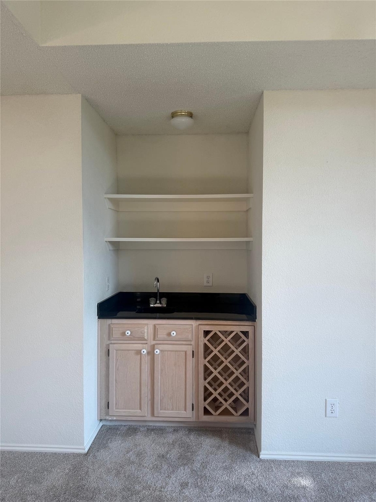 6916 Indiana Avenue - Photo 2