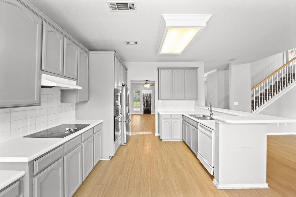 1801 Overland Street - Photo 12