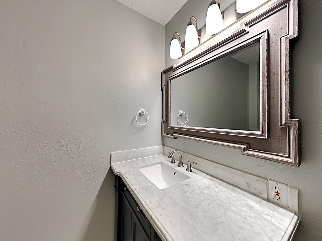 462 Westview Terrace - Photo 14