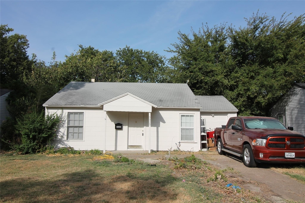 5020 Cedar Hill Road - Photo 0