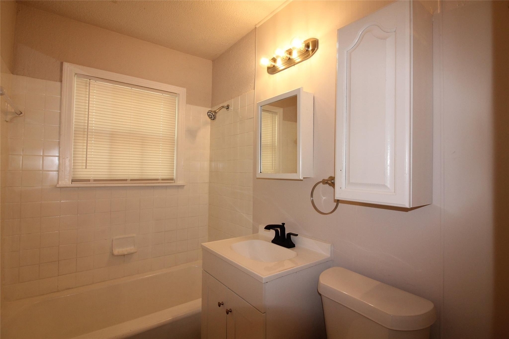 5020 Cedar Hill Road - Photo 6