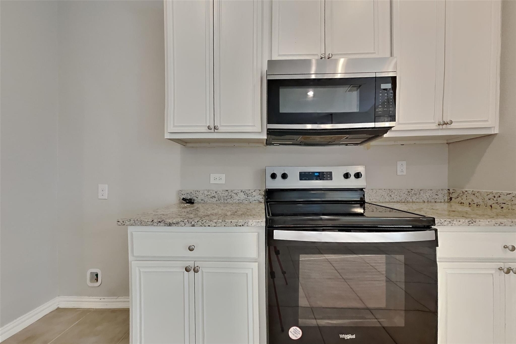 1112 Seider Lane - Photo 2