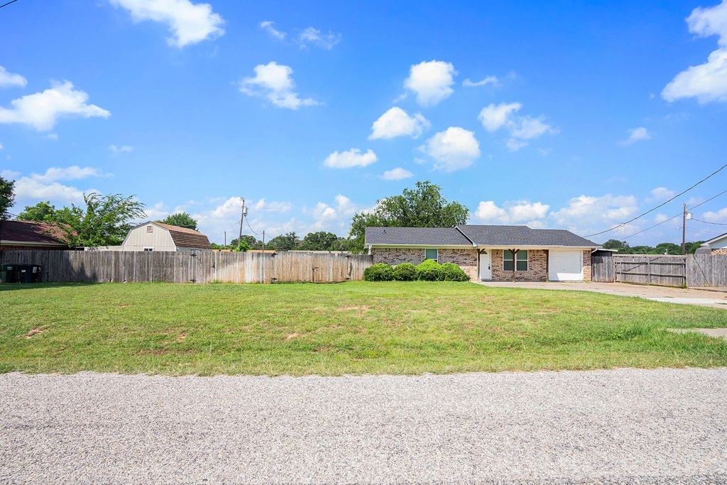 826 Meadowlark Circle - Photo 18