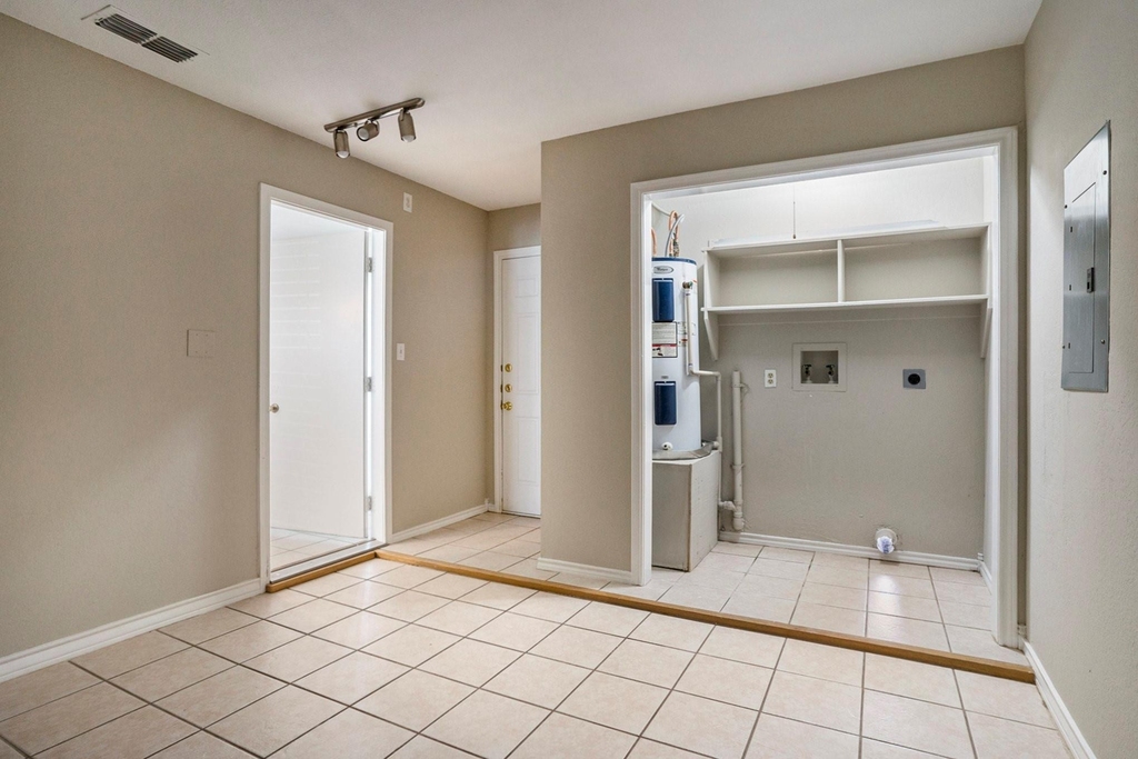 826 Meadowlark Circle - Photo 14