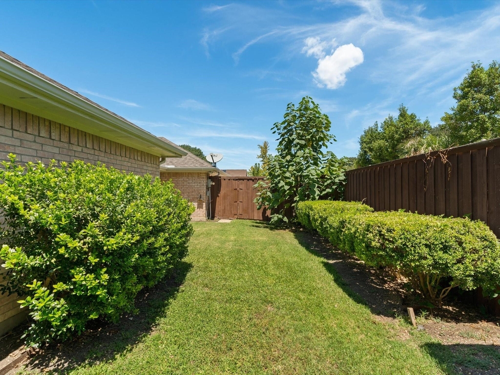 1404 Land Drive - Photo 23