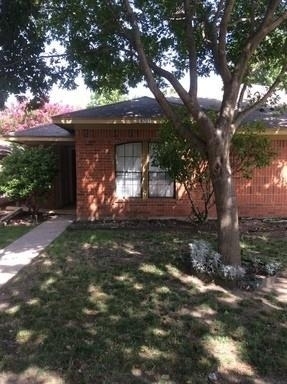 8701 Holly Street - Photo 0
