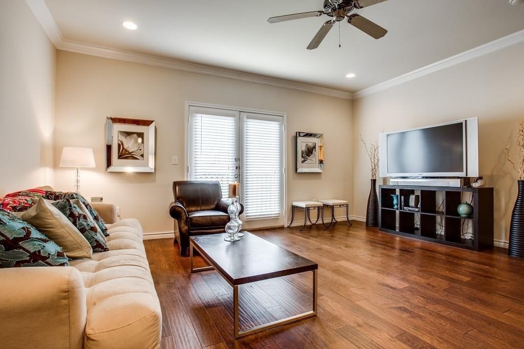 3102 Kings Road - Photo 9