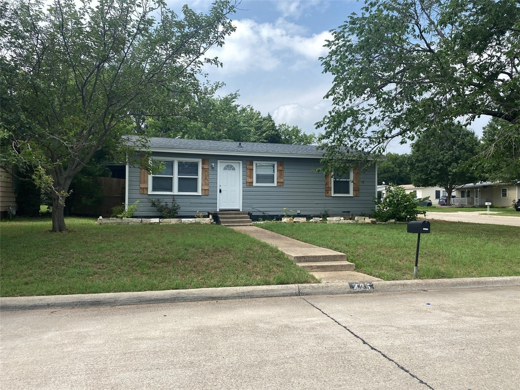 425 Wanda Way - Photo 0