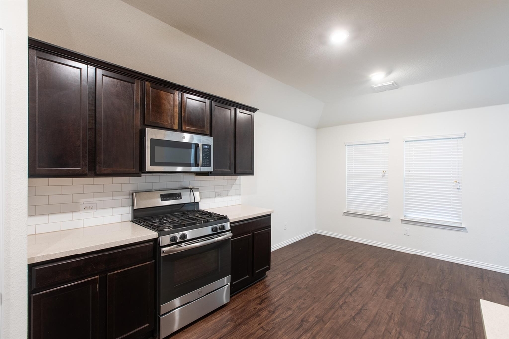 905 Silverbell Street - Photo 7