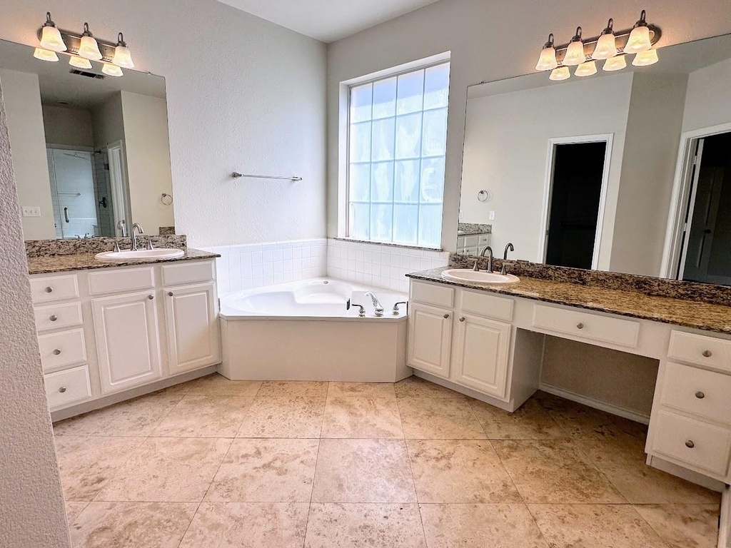 8813 Arbor Creek Lane - Photo 11