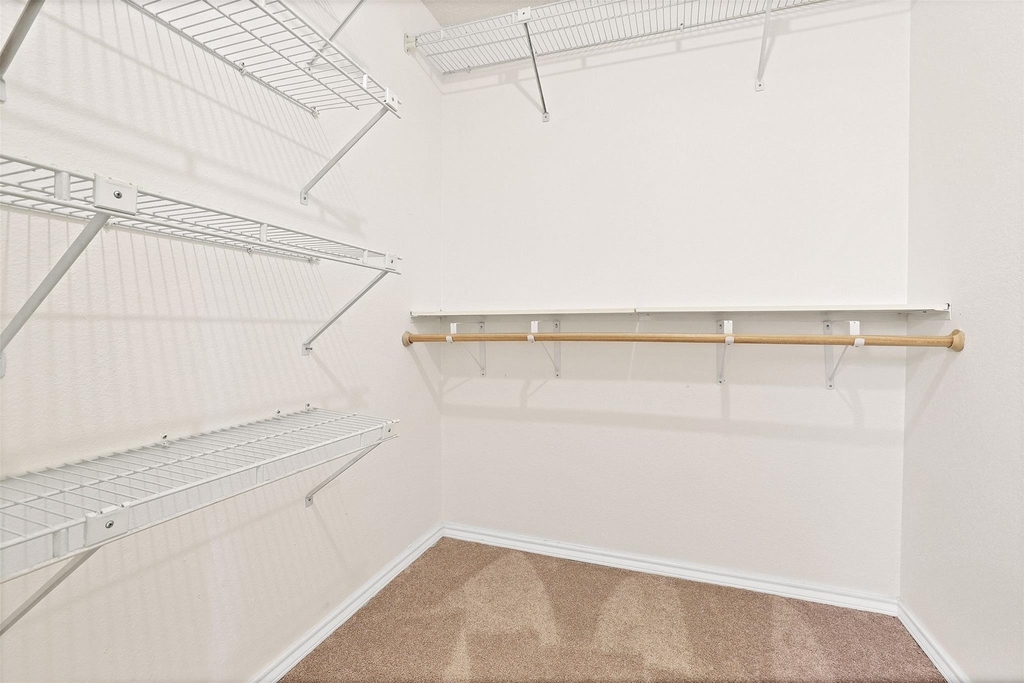 2118 Churchill Downs Drive - Photo 4