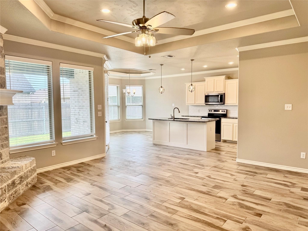 3313 Windcrest Drive - Photo 2