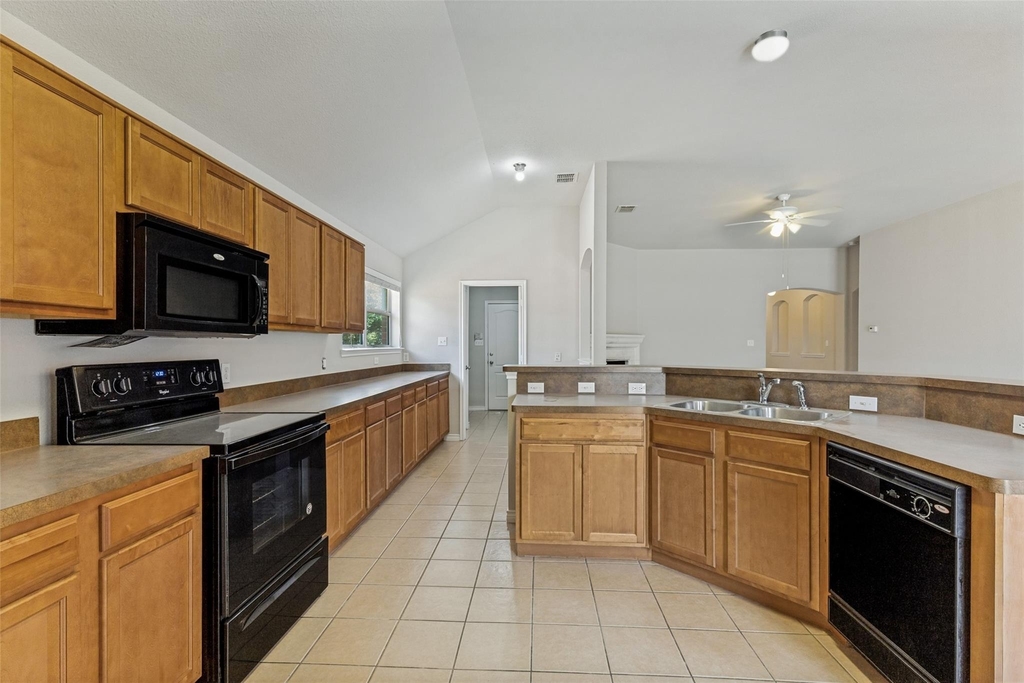 11617 Kenny Drive - Photo 3