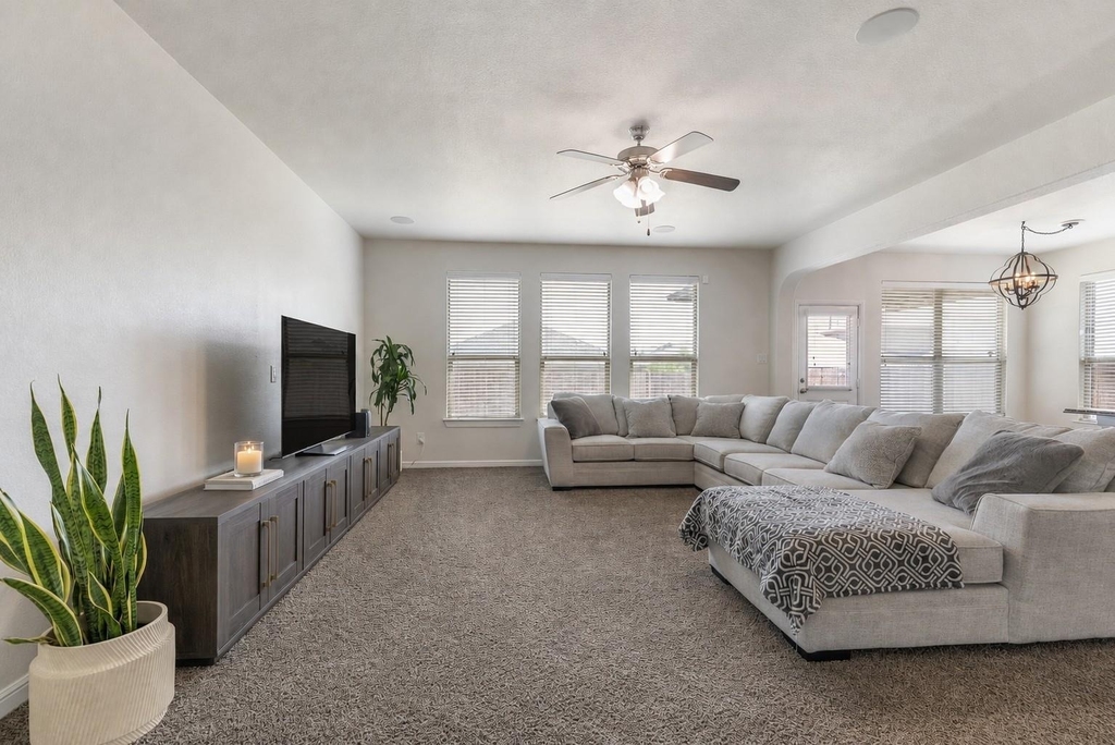 1108 Lakin Road - Photo 4