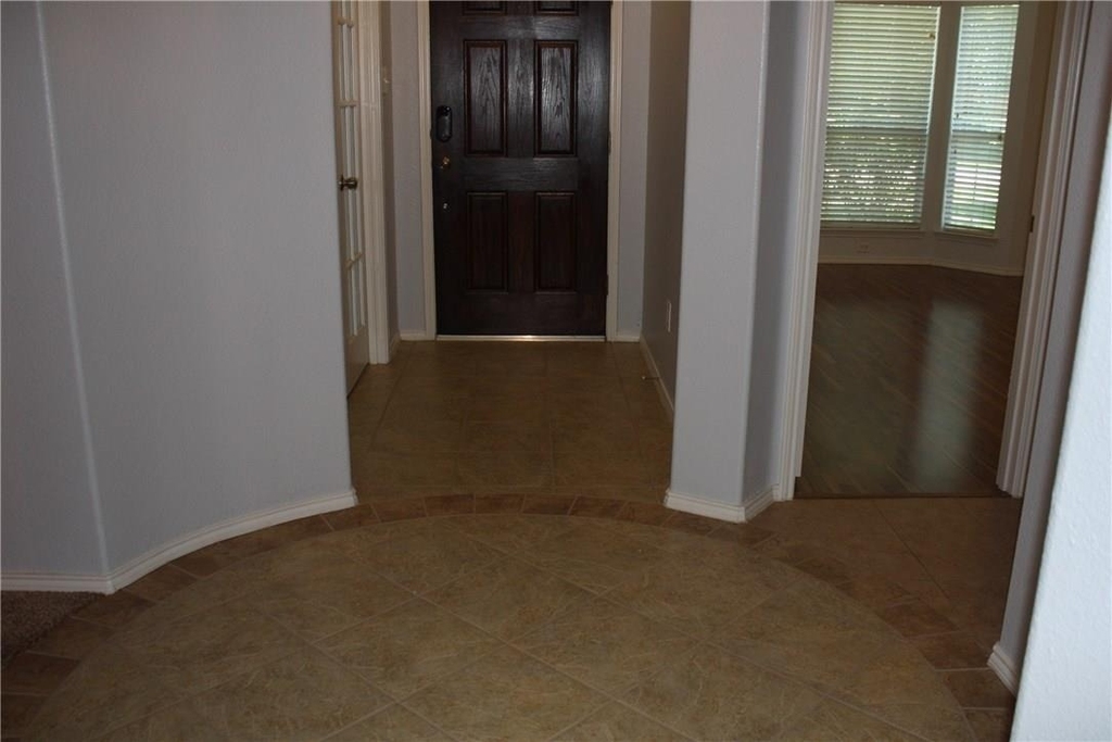 11706 La Grange Drive - Photo 2