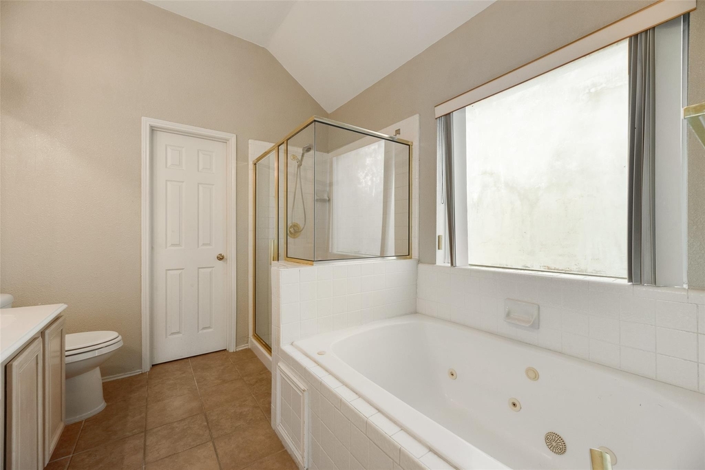 2209 Norwich Place - Photo 10
