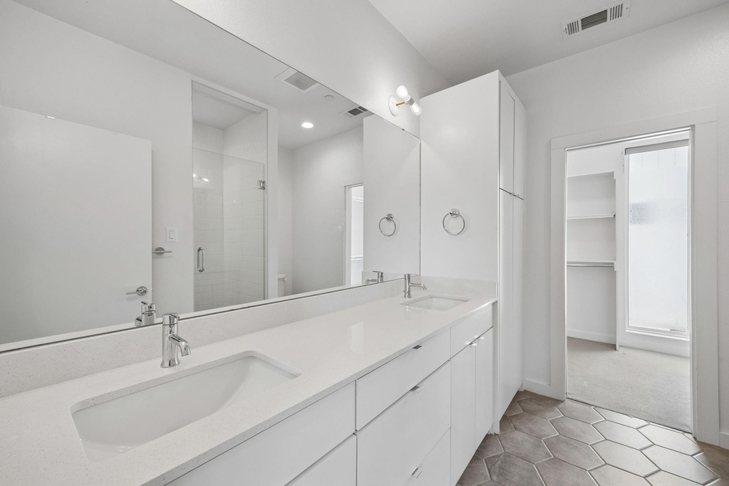 2630 Calvin Street - Photo 22